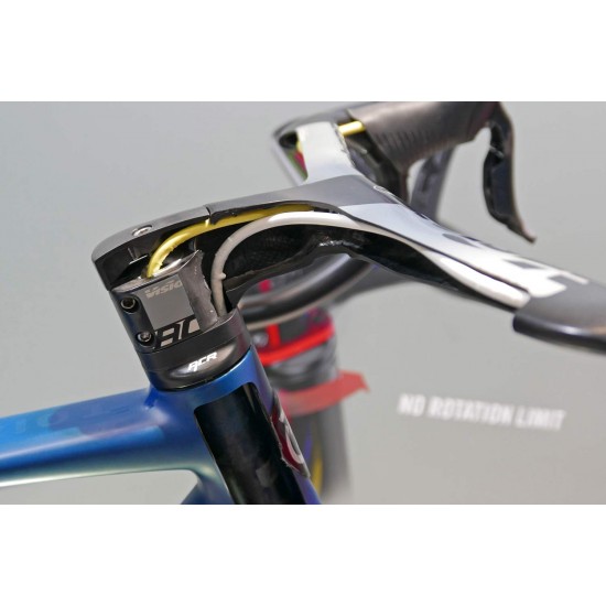 Vision Metron 5D ACR EVO integrált karbon kompakt hajlítású aero országúti kormány, rejtett kábelezés