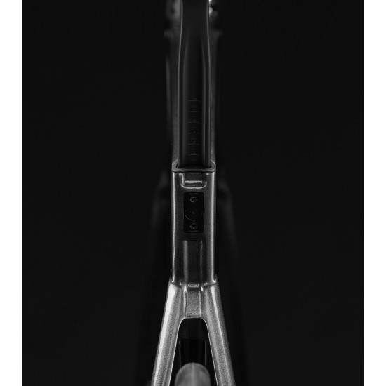 Basso Diamante SV aero karbon tárcsafékes országúti kerékpár Shimano Ultegra Di2 12 s Microtech RE38 karbon kerék