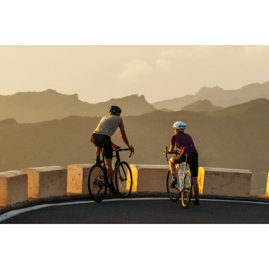 Basso Venta R karbon tárcsafékes országúti kerékpár, Shimano 105 2x 12s R7120 Microtech MCT