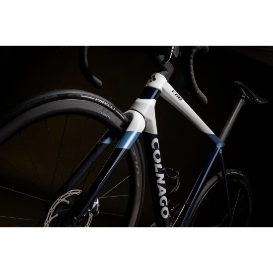 COLNAGO C68 DISC tárcsafékes országúti karbon kerékpár Shimano Dura Ace Di2 R9270