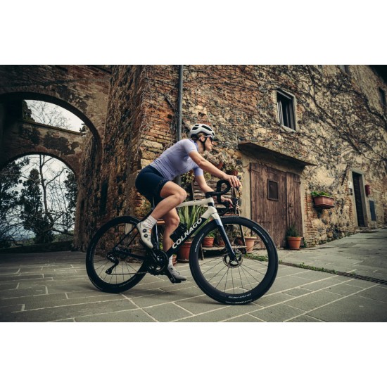 COLNAGO C68 DISC tárcsafékes országúti karbon kerékpár Shimano Dura Ace Di2 R9270