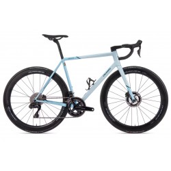 COLNAGO Steelnovo Disc modern steel road bicycle Shimano Dura-ace 12s Di2