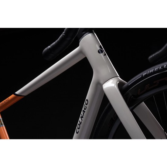 COLNAGO Steelnovo DISC tárcsafékes modern acél országúti kerékpár Shimano Dura-ace 12s Di2