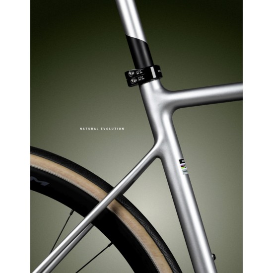 DE ROSA 838 országúti karbon kerékpár tárcsafékes, SRAM New Rival PowerMeter, Fulcrum Soniq AL