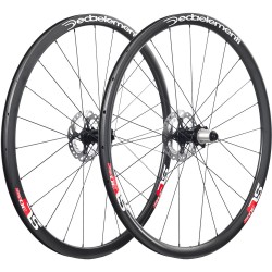 DEDA SL30DB tárcsafékes karbon peremes országúti kerékszett DEDA SL30DB tárcsafékes karbon peremes országúti kerékszett