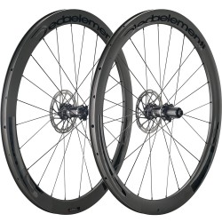 DEDA SL45DB tárcsafékes karbon peremes országúti kerékszett DEDA SL45DB tárcsafékes karbon peremes országúti kerékszett