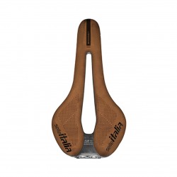 Selle Italia nyereg FLITE BOOST KIT CARBONIO SUPERFLOW NUBUK barna hasított bőr S3 135 mm méret, karbon pálcás