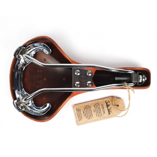 Selle Italia nyereg Mitica L1 160 x 282 mm bőr klasszikus fekete, Brooks forma