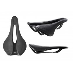 Selle Italia nyereg NOVUS BOOST EVO SUPERFLOW kivágott 145 mm L3 méret, FEC pálcás