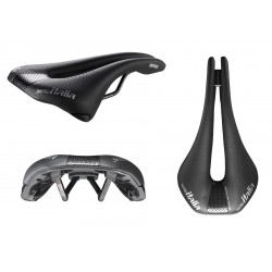 Selle Italia nyereg NOVUS ENDURANCE TM SUPERFLOW L3 149 x 282 mm méret, TM mangán ötvözet pálca